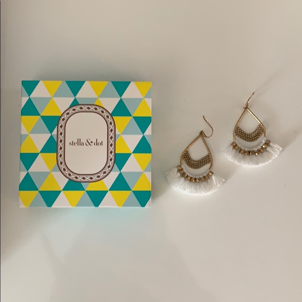 Stella and Dot White Roman Chandelier Earrings